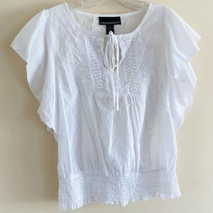 ISABELLA RODRIGUEZ WHITE BLOUSE LARGE COTTON TOP FLUTTER SLEEVE SUMMER VACATION